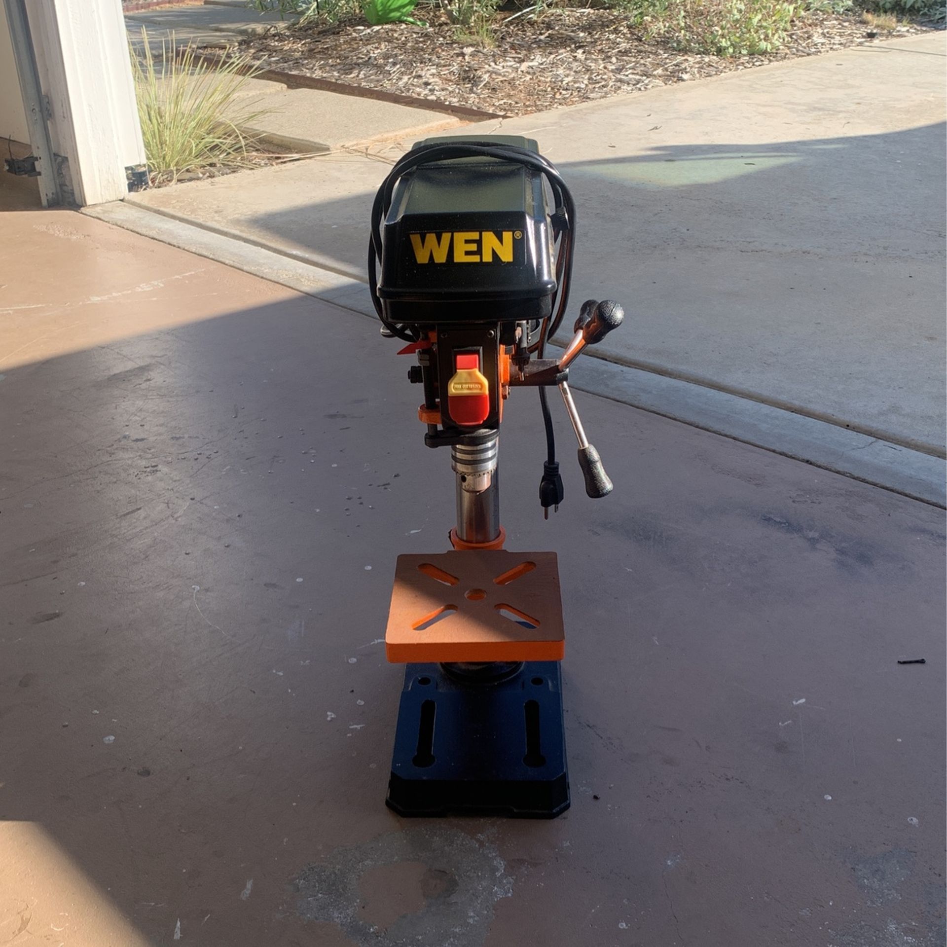 Wen Drill Press Great Condition.