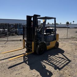 Forklift