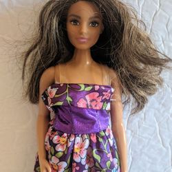 Barbie Fashionsta Curvy Doll