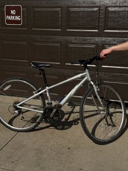Cannondale Quick Hybrid Bike