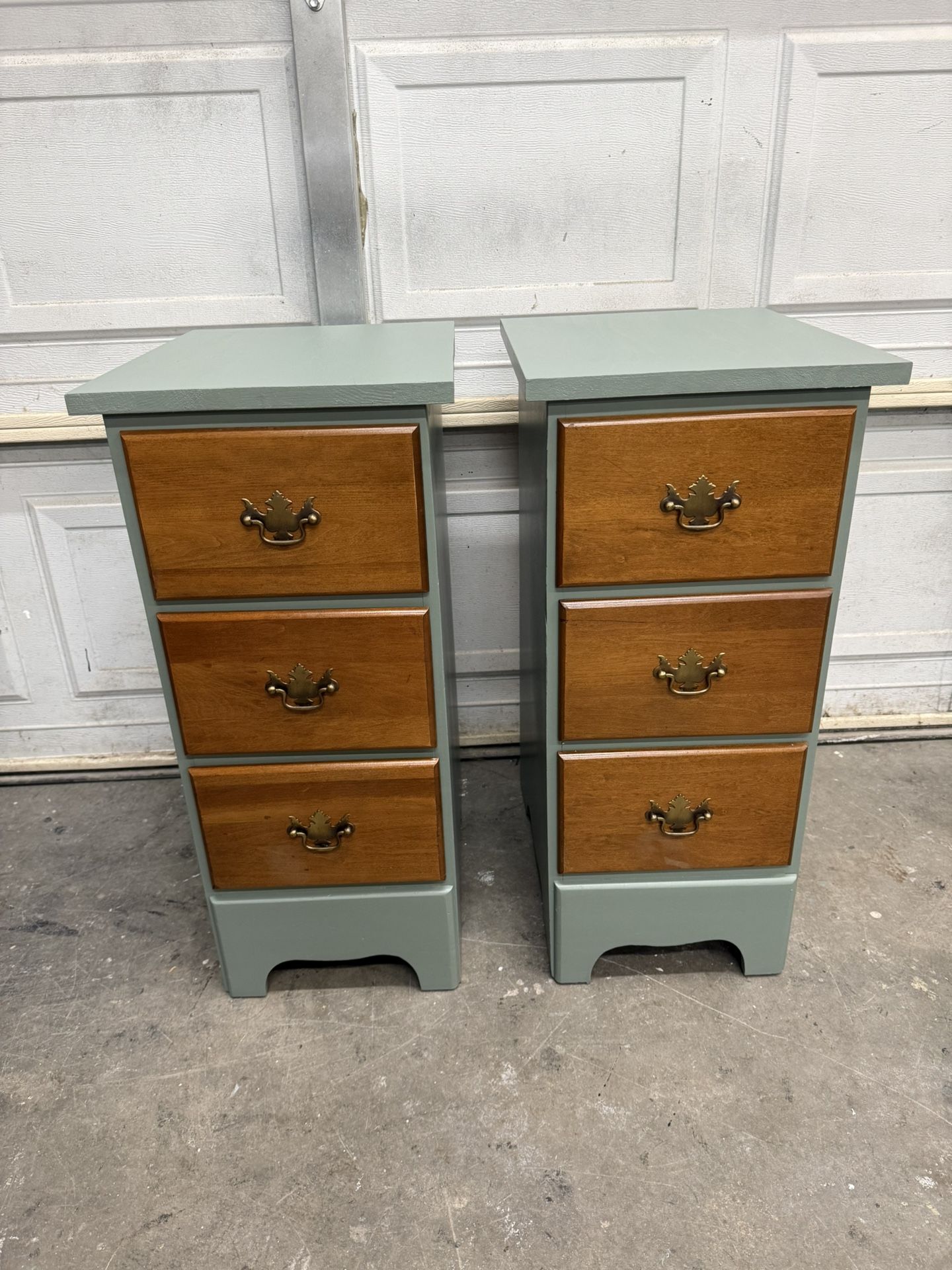 Wooden Nightstand Set