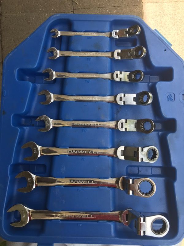 Cornwell double flex anti slip ratchet wrench set