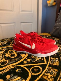 Kobe 8s