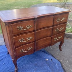 Dresser, Mahogany, 3 Dovetail Drawers, Circa 1960, Delivery