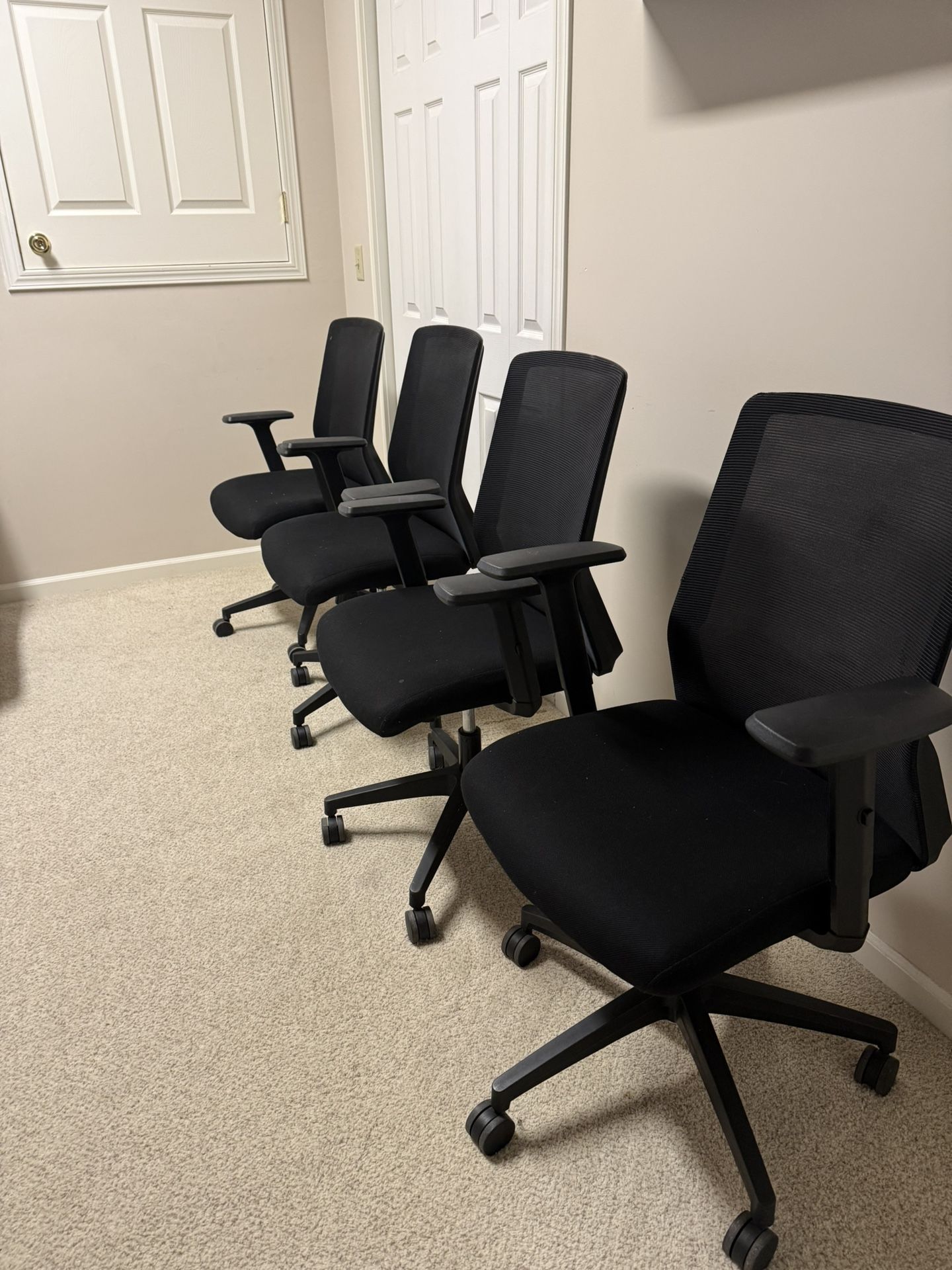 Ergonomic Office Chairs 