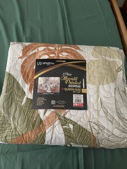 Queen size bed spread