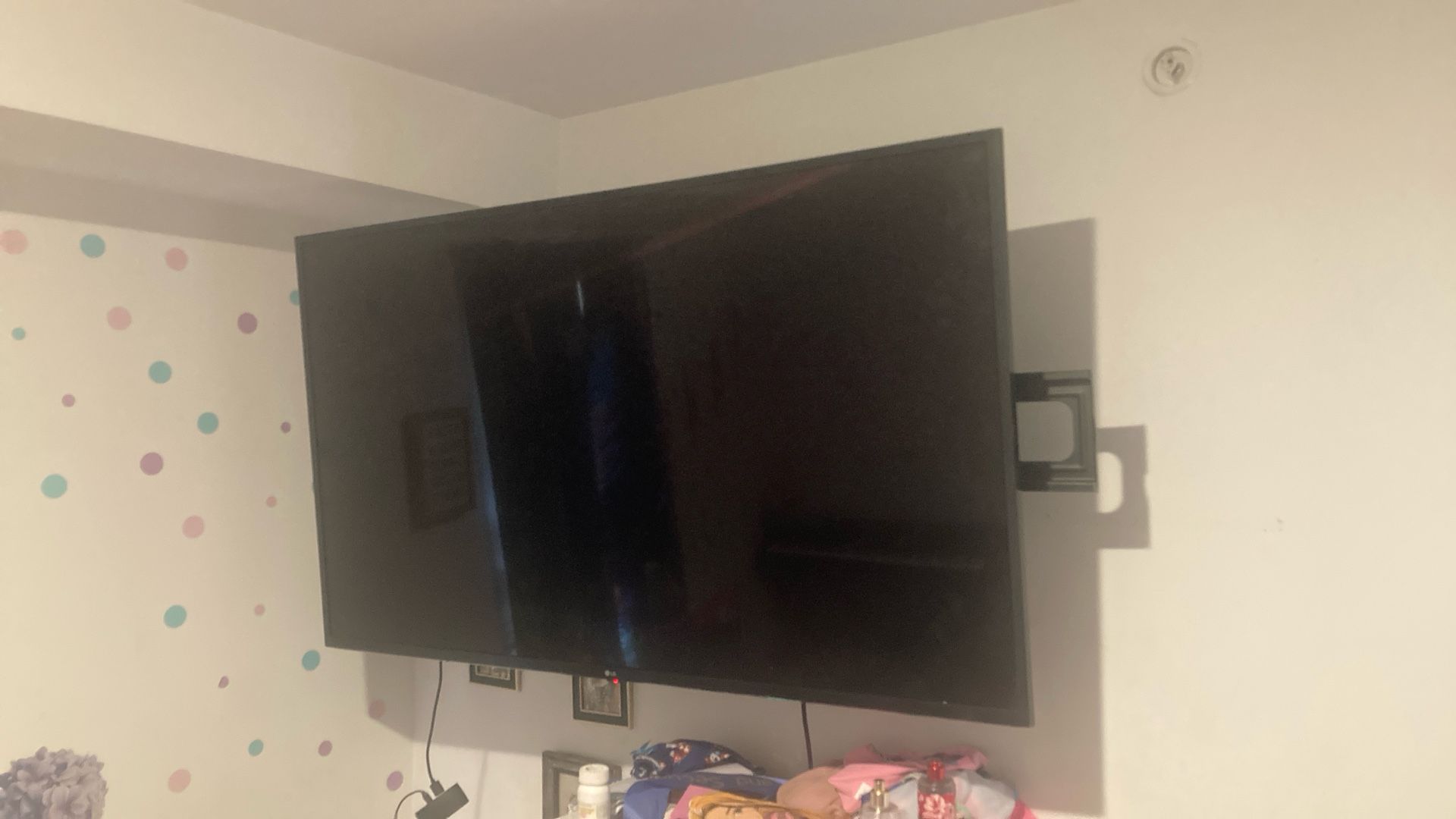 65” LG Smart TV With Wall mount/remote