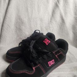 DC Shoes Black/Pink 6.5