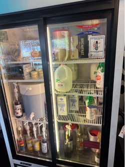 Commercial refrigerator