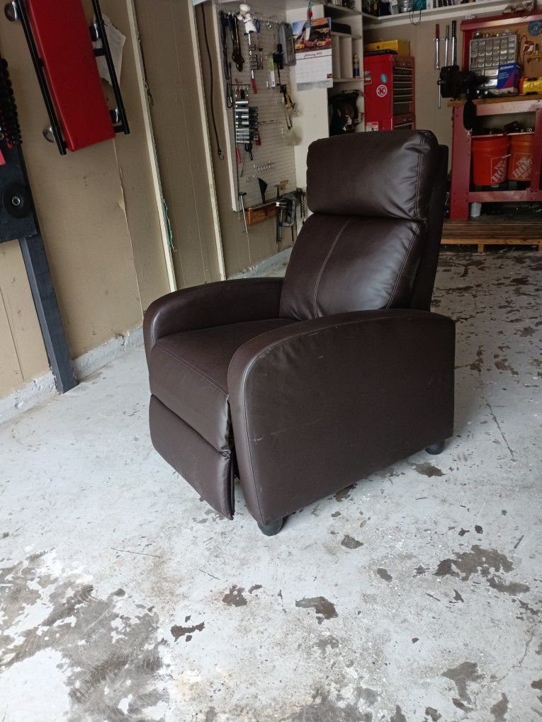 Brown Reclinable Chair 