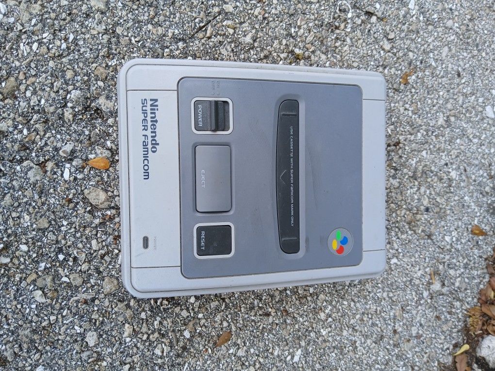 Nintendo Super Famicom game system