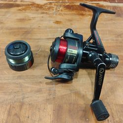 Quantum Snapshot SS20 Fishing Reel with two spools