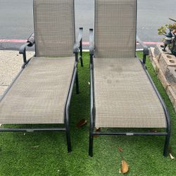 2 Patio Chair’s 