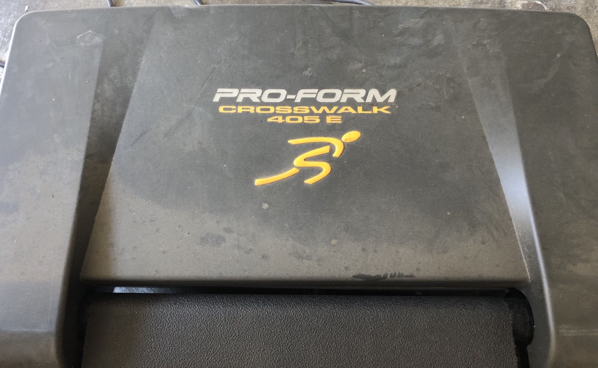 Prosoft Plus ProForm Crosswalk 405 E Treadmill for Sale in Upland, CA