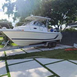 2000 Cobia - 27.6 Ft Verado 300hp