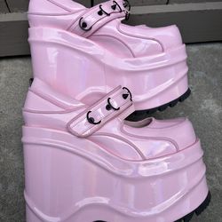 Shoes platform size 8