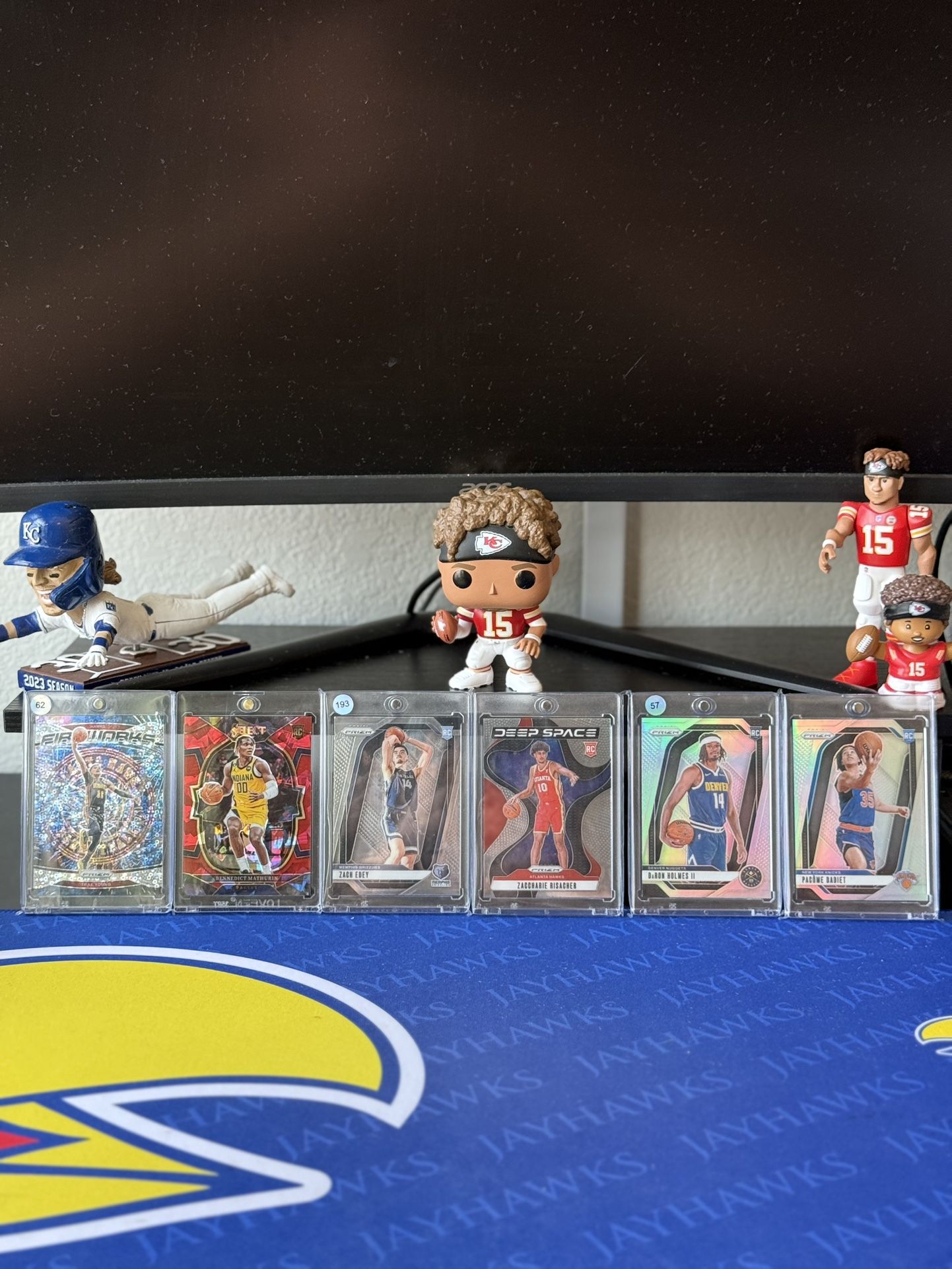 6 Card NBA Lot With Mag Cases π₯