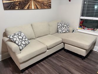 Living Spaces Emery Sectional Sofa with Reversible Chaise