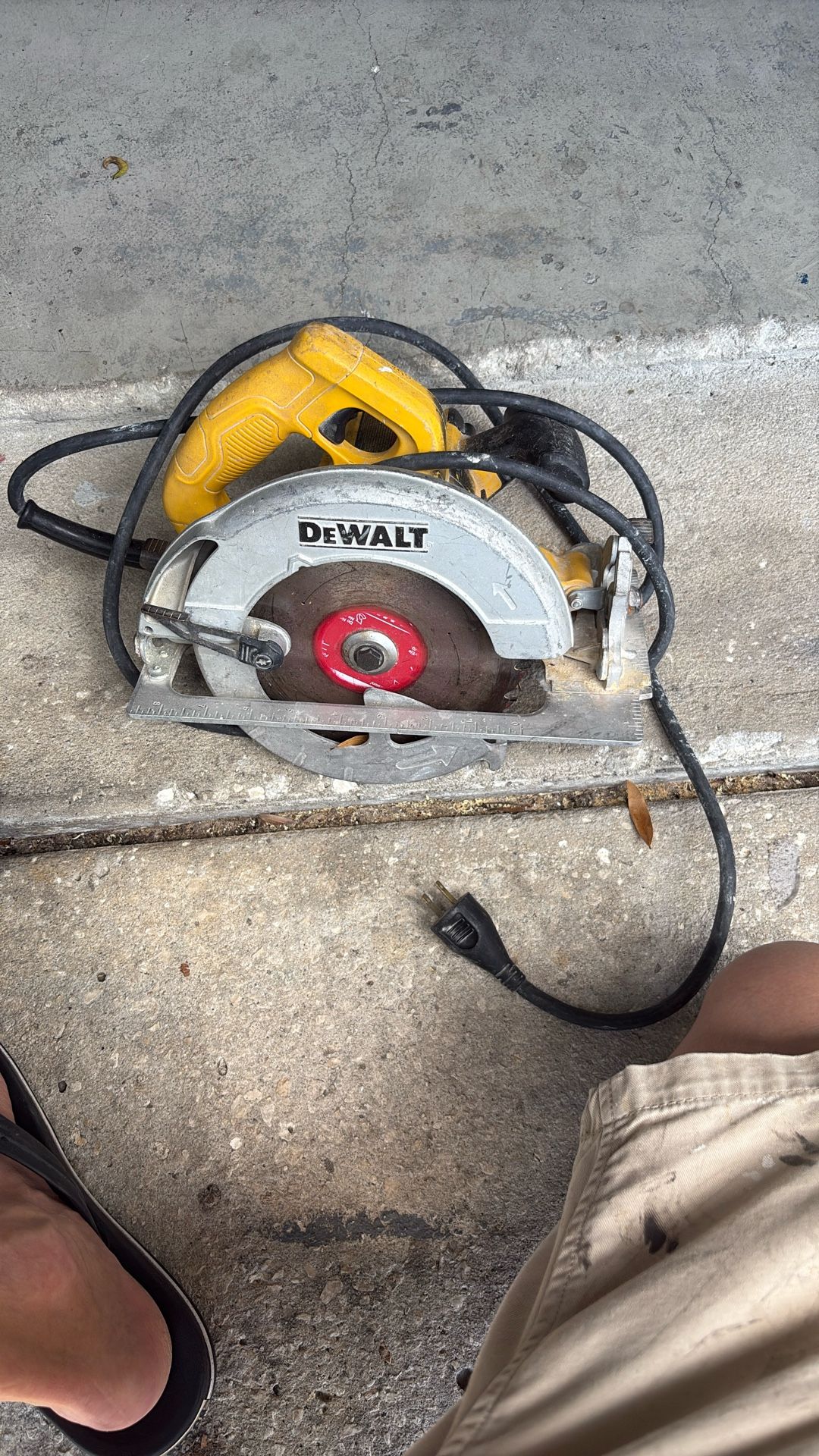 Dewalt Skillsaw In Great Working Condition