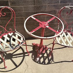 Rare 1950s "Sweetheart" Wrought Iron Bistro Set – Red & White Distressed