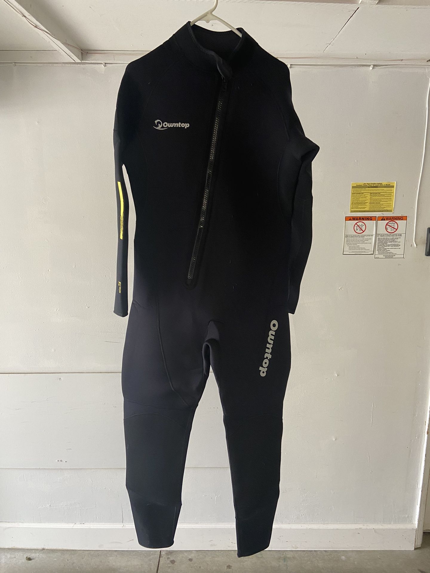 BRAND NEW 5 MIL WET SUIT