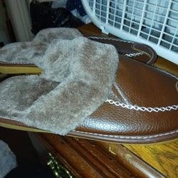 Brand New Mens Kenneth Cole Slides Size 10-11