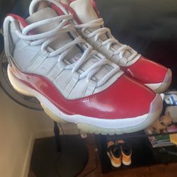 JORDAN11s Cherry Red