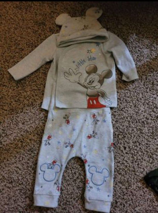 0-3 Month Boy Clothes / 3 Newborn 