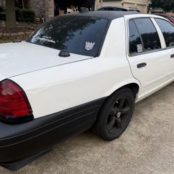 2004 Crown VIC P71 