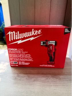 Milwaukee M18 18V Lithium-Ion Cordless FORCE LOGIC 1/2 in. to 4 in. 6 Ton Knockout Tool