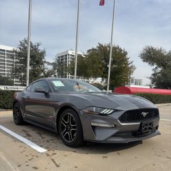 2022 Ford Mustang 