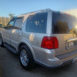 04 Lincon Navegator 119 000 Millas