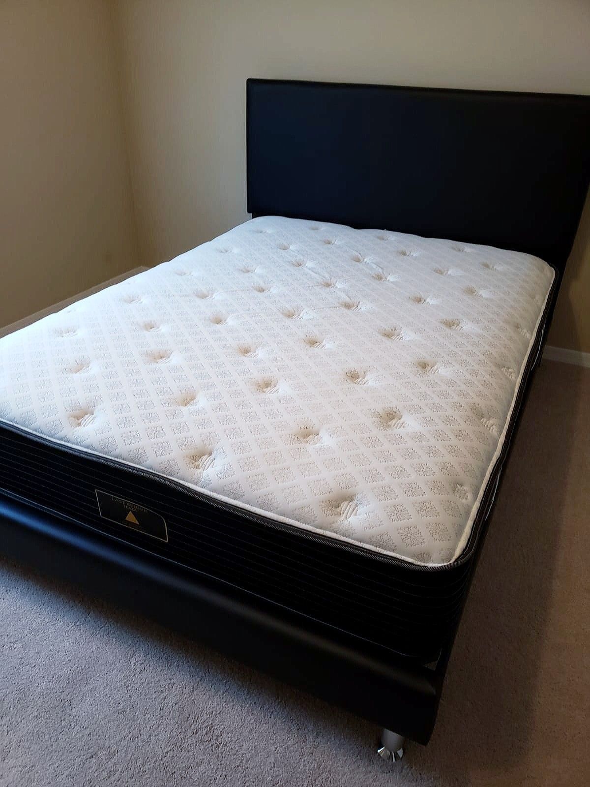 NEW THICK QUEEN MATTRESS & BOX SPRING SET 2PC, BED FRAME IS NOT INCLUDED Furniture