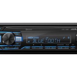 Alpine UTE-73BT
Digital media receiver