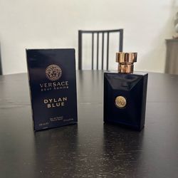 Versace Pour homme Dylan blue cologne
