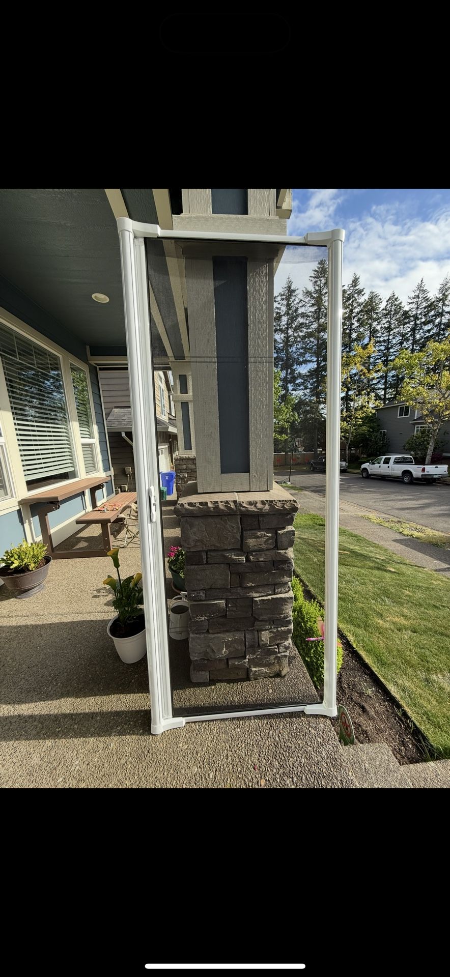Screen door