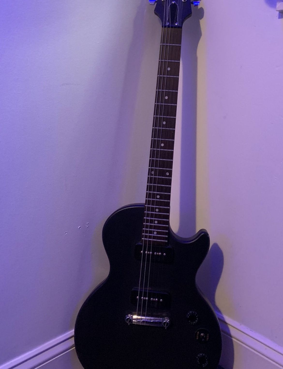 Epiphone Special Edition electric guitar