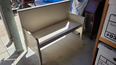 White Wood Sleigh Bench