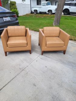 2 Leather couches