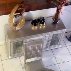 Dining Table, 4 Chairs & Buffet