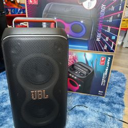 JBL «Partybox Club 120» Bluetooth Portable Speaker LED Lights, 160W Bass, JBL Pro Sound (NO MIC)