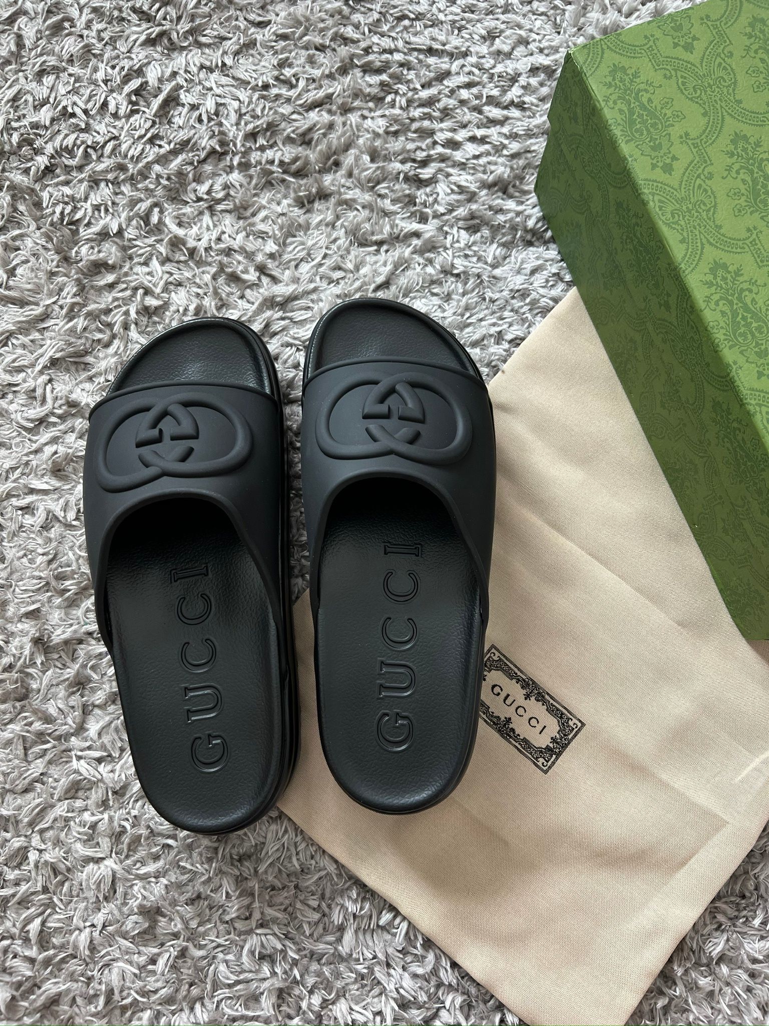 Gucci slides sizes available (READ DESCRIPTION!)