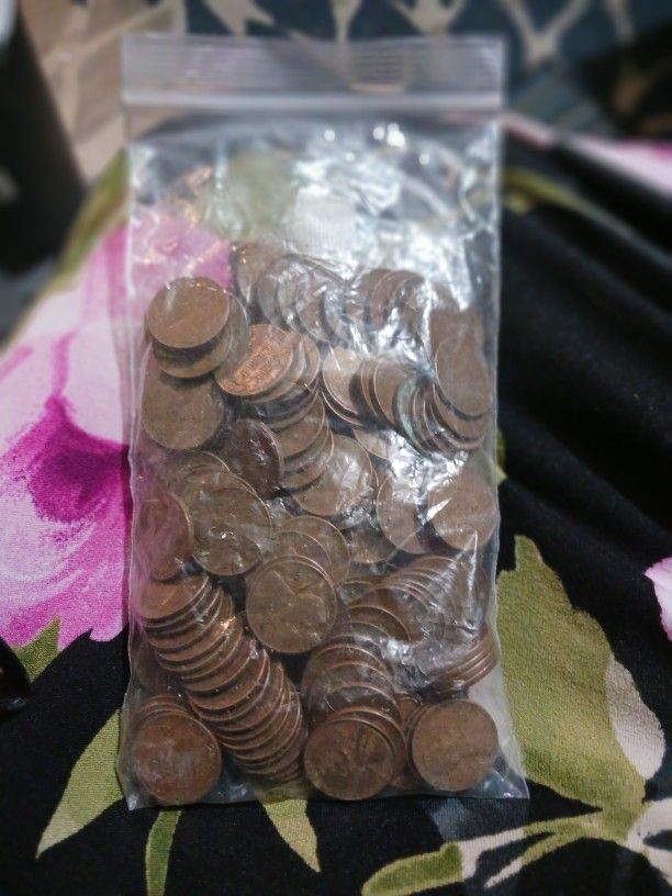 135 Unsearched Wheat Pennies From 1(contact info removed)