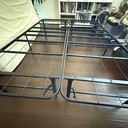 Bed frames (Metal & Black)