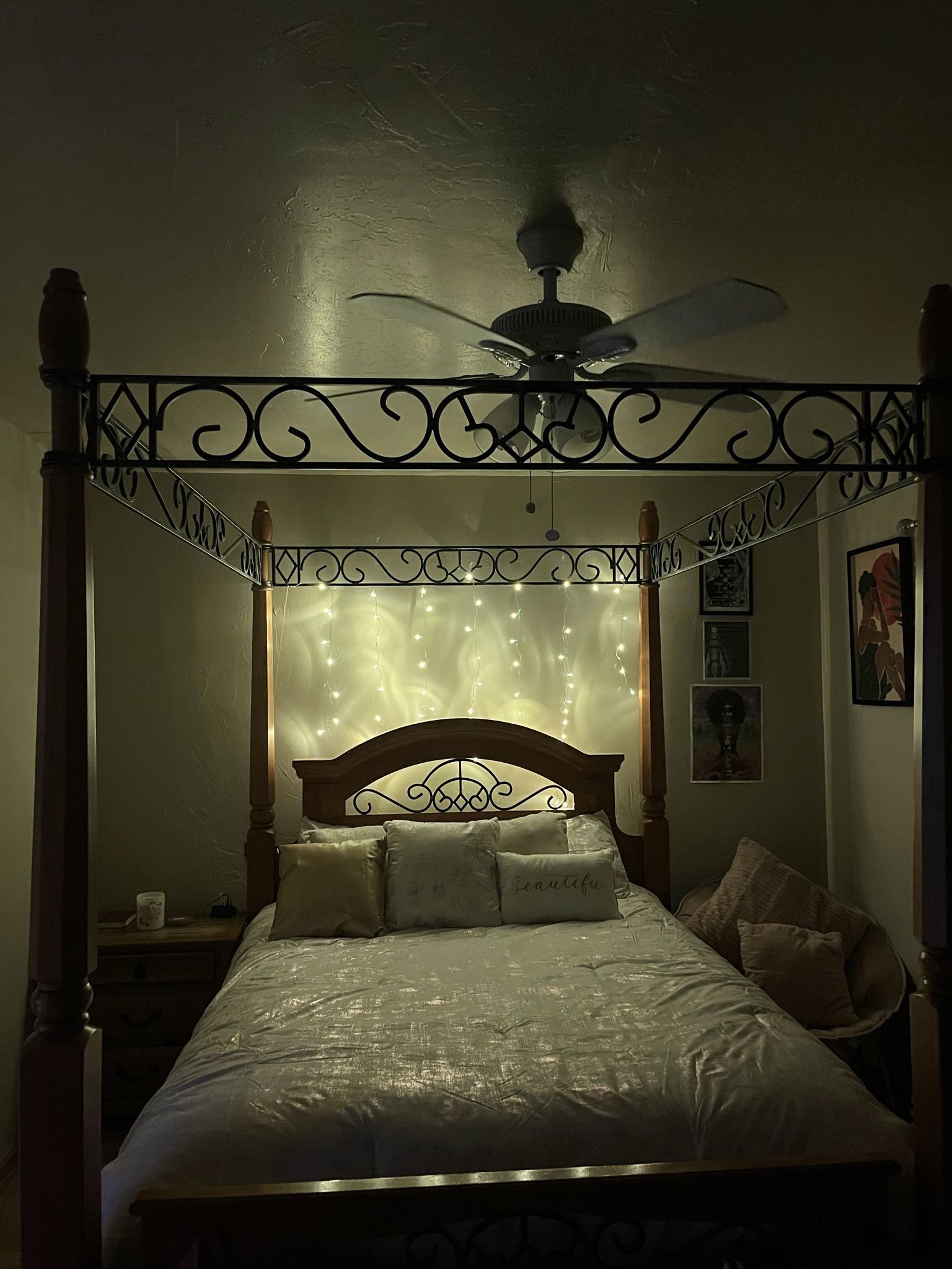 Queen Bedroom Furniture Set