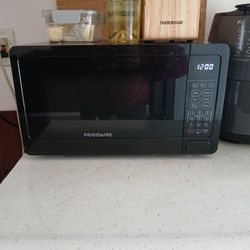 Microwave Frigdaire