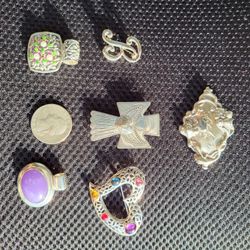 Assorted 925 Sterling Pendants And Brooches 