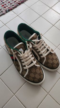 Gucci GG Canvas Low-Top Sneakers size 10