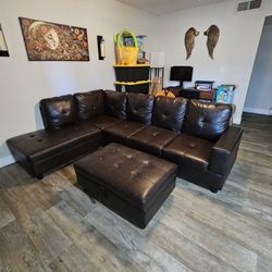 Sectional Sofa and Storage Ottoman 