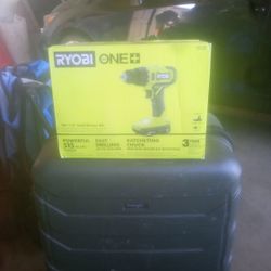RYOBI 18V 1/2 DRILL/DRIVE KIT